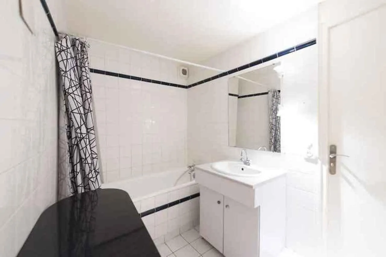 Batignolles Balcony Apartment